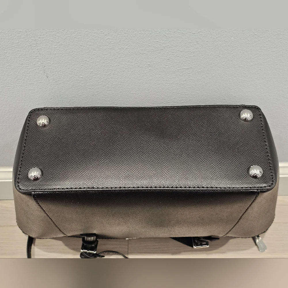 *NEW* Michael Kors Jet Set Saffiano Leather Top-Zip Tote Bag Bag (Black) - Picture 6 of 7